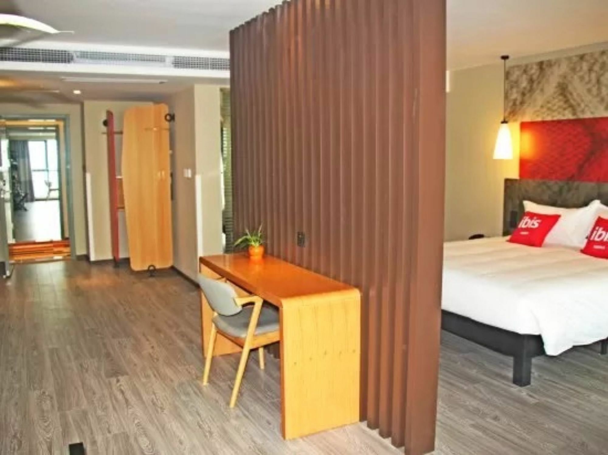 Ibis Dujiangyan Hotel Chengdu Exterior photo